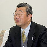 株式会社 孝富 担当:小田島 隆